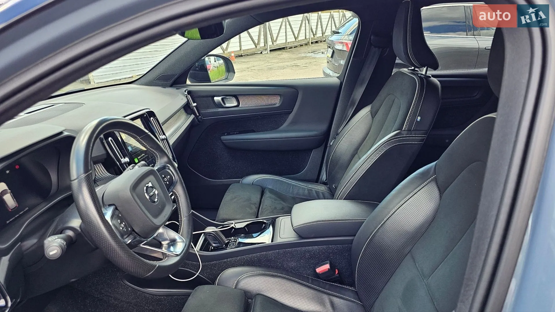 2021 Volvo XC40 - мініатюра 17