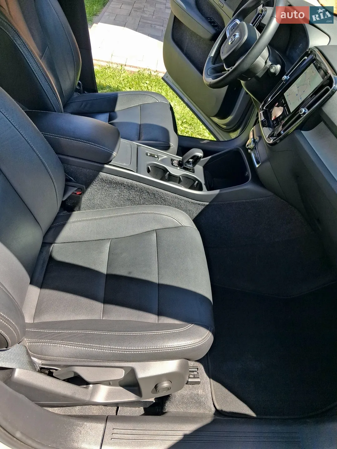 2023 Volvo XC40 - мініатюра 33