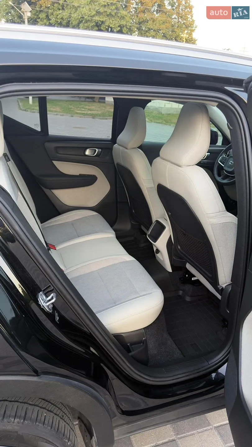 2020 Volvo XC40 - мініатюра 16
