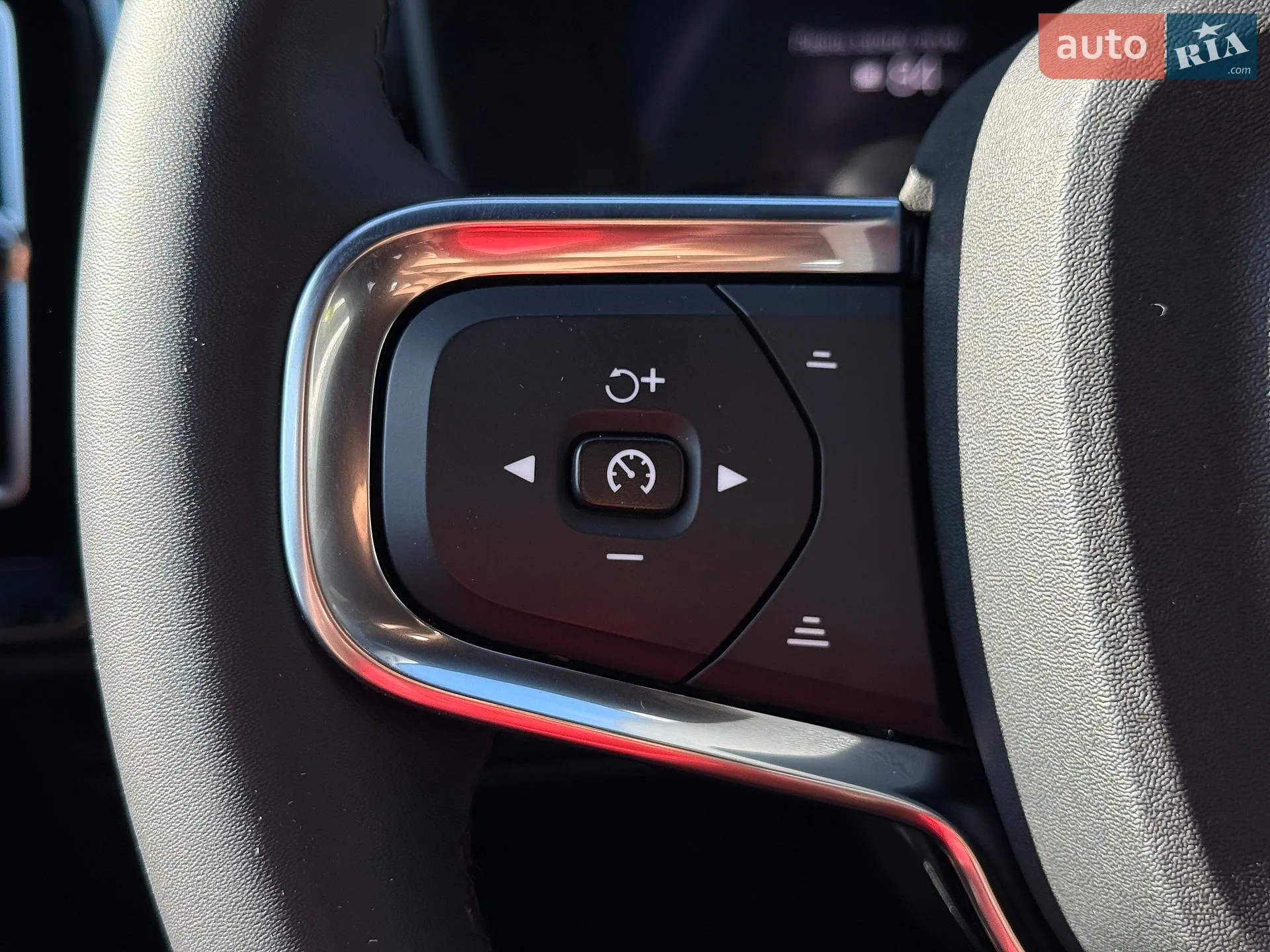 2024 Volvo XC40 - мініатюра 39