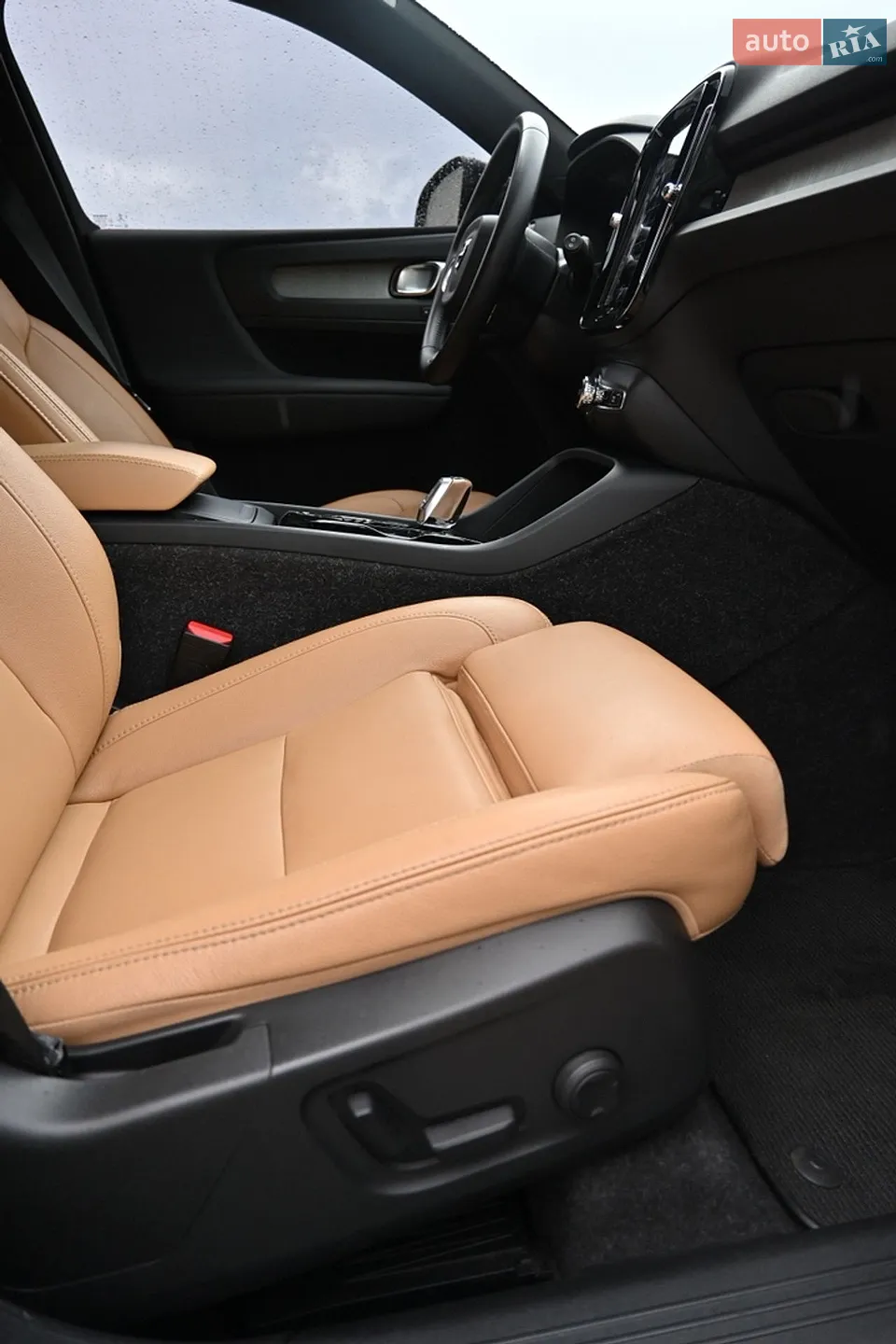 2021 Volvo XC40 - мініатюра 13