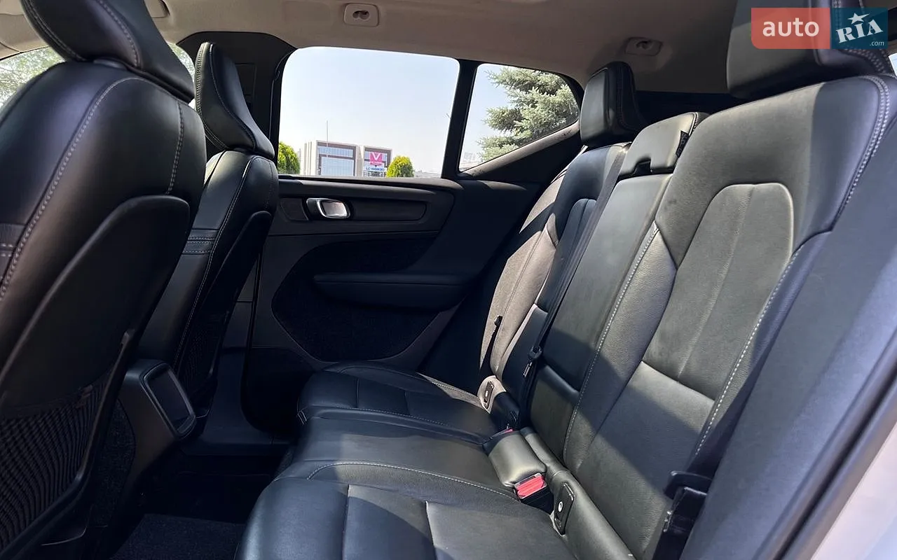 2018 Volvo XC40 - мініатюра 27