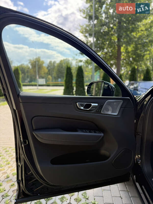 Внедорожник / Кроссовер Volvo XC60 Recharge 2023 в Львове фото 13 Внедорожник / Кроссовер Volvo XC60 Recharge 2023 в Львове