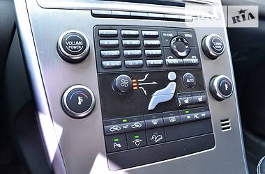 Внедорожник / Кроссовер Volvo XC60 2009 в 