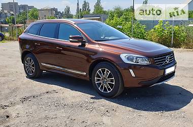 Внедорожник / Кроссовер Volvo XC60 2013 в Мелитополе