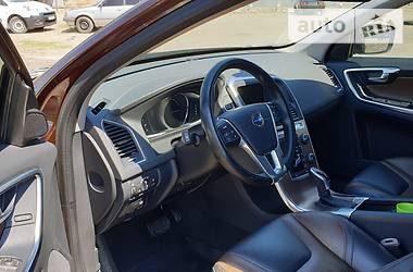 Внедорожник / Кроссовер Volvo XC60 2013 в Мелитополе