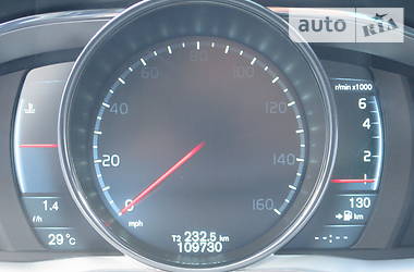 Позашляховик / Кросовер Volvo XC60 2014 в 