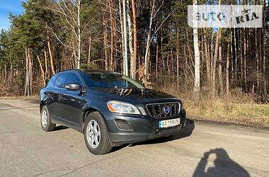 Внедорожник / Кроссовер Volvo XC60 2012 в Киеве