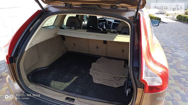 Позашляховик / Кросовер Volvo XC60 2010 в Києві