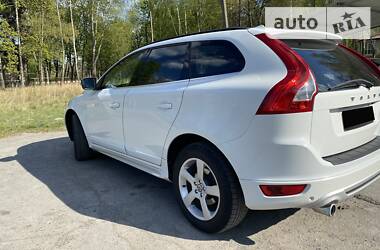 Позашляховик / Кросовер Volvo XC60 2011 в Звягелі