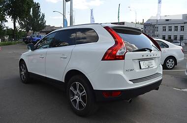 Внедорожник / Кроссовер Volvo XC60 2011 в Киеве