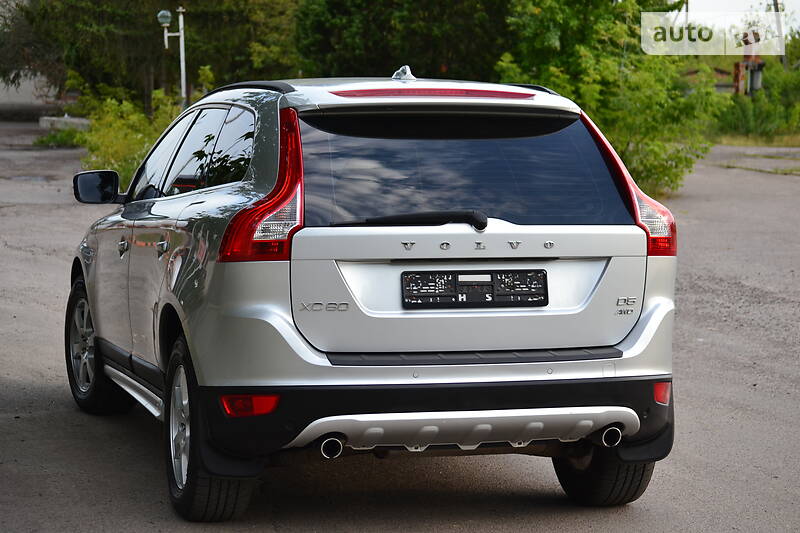 Позашляховик / Кросовер Volvo XC60 2011 в Луцьку