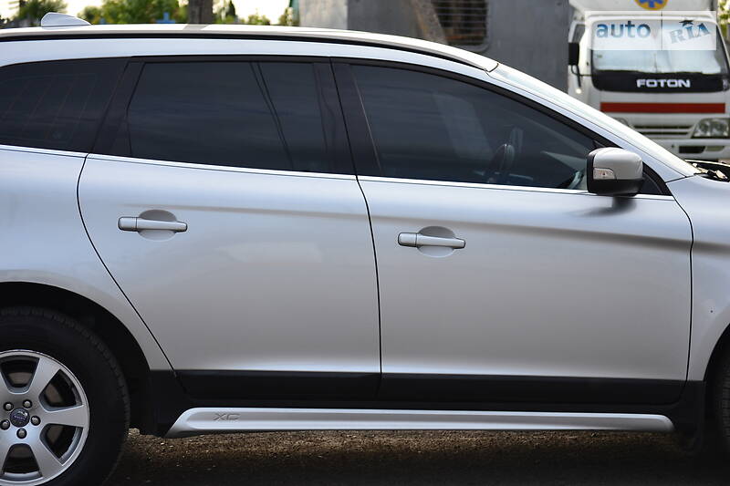Позашляховик / Кросовер Volvo XC60 2011 в Луцьку