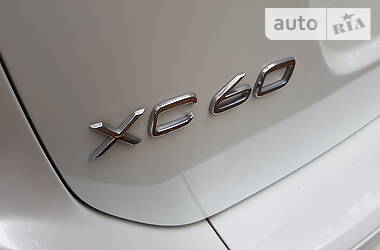Позашляховик / Кросовер Volvo XC60 2016 в Києві