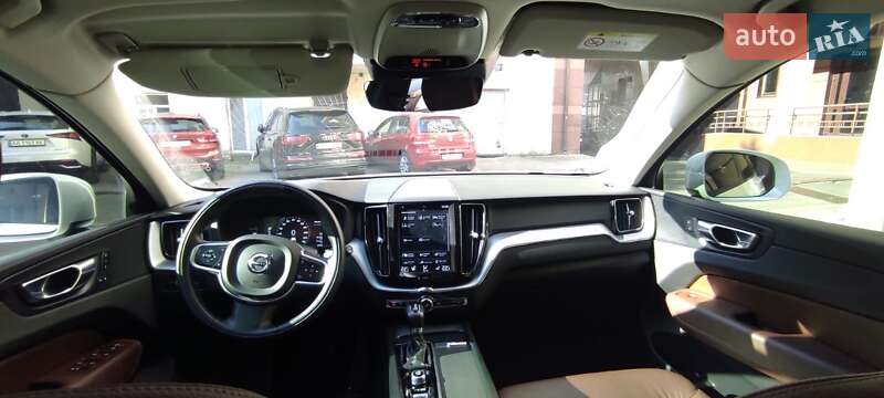 Позашляховик / Кросовер Volvo XC60 2019 в Києві