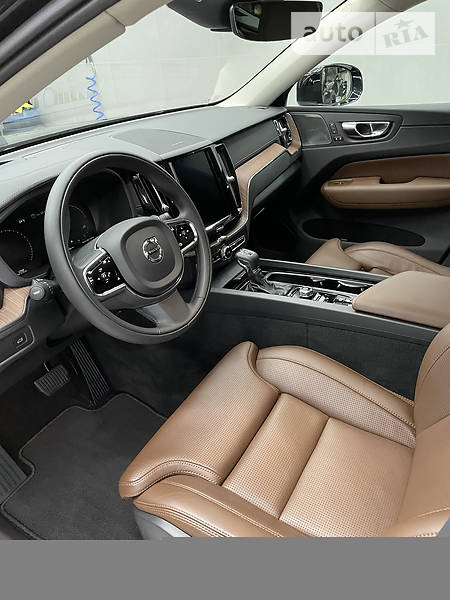 Внедорожник / Кроссовер Volvo XC60 2019 в Днепре фото 7 Внедорожник / Кроссовер Volvo XC60 2019 в Днепре