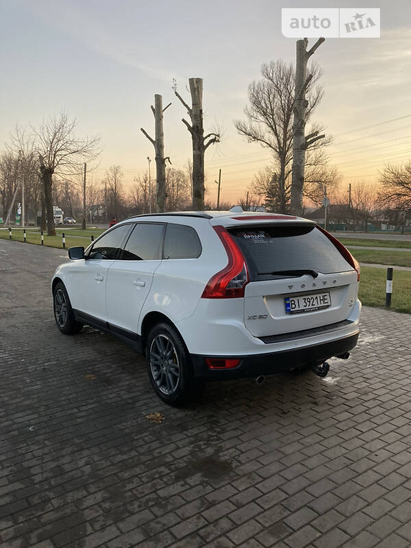 Позашляховик / Кросовер Volvo XC60 2010 в Миргороді
