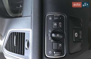 Внедорожник / Кроссовер Volvo XC60 2014 в 