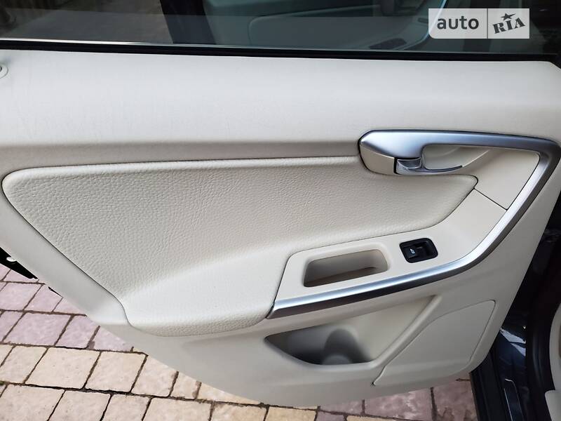 Позашляховик / Кросовер Volvo XC60 2010 в Бродах