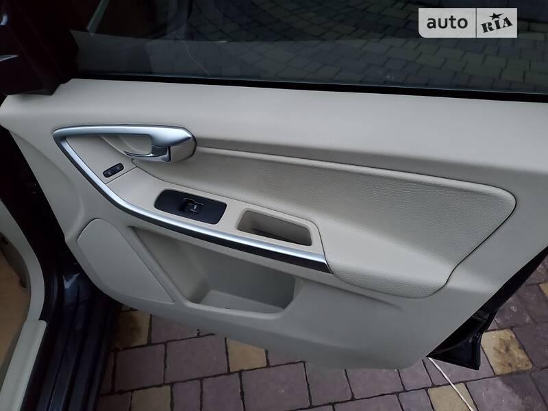 Позашляховик / Кросовер Volvo XC60 2010 в Бродах