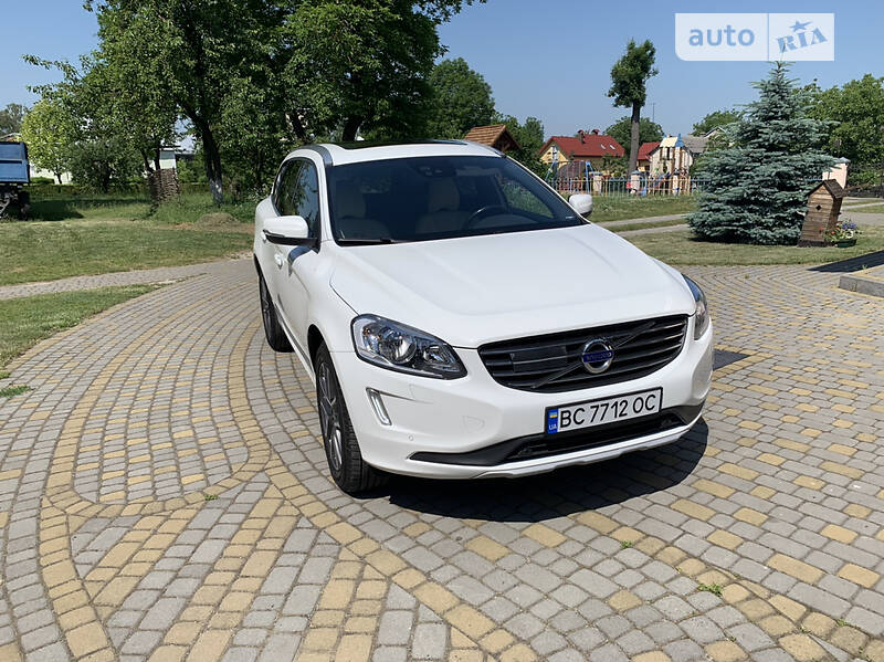 Позашляховик / Кросовер Volvo XC60 2015 в Львові