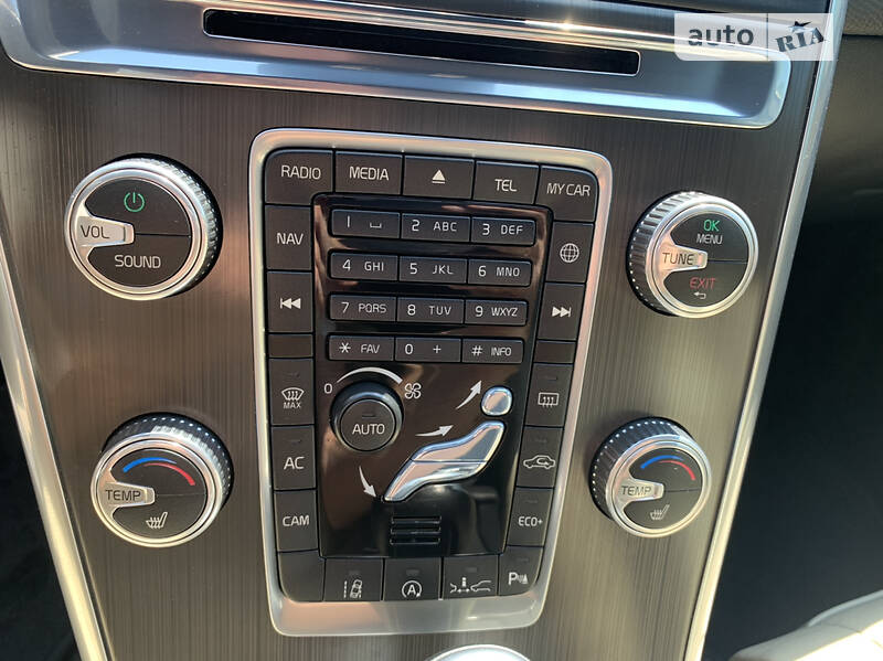 Позашляховик / Кросовер Volvo XC60 2015 в Львові