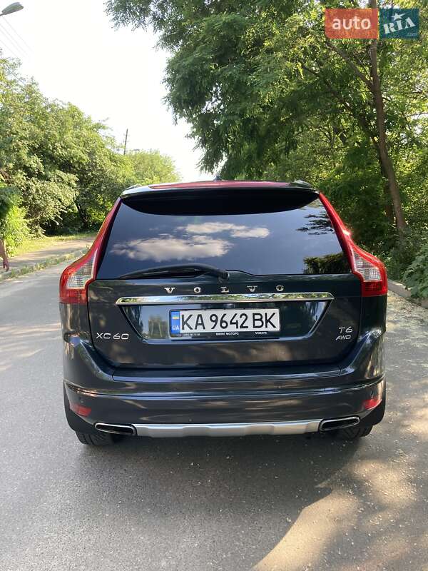 Внедорожник / Кроссовер Volvo XC60 2015 в Киеве