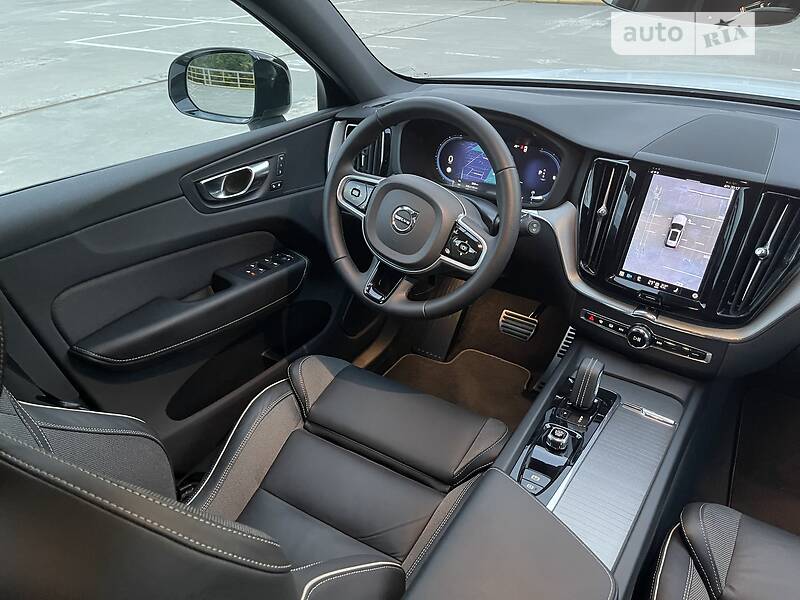 Внедорожник / Кроссовер Volvo XC60 2021 в Одессе