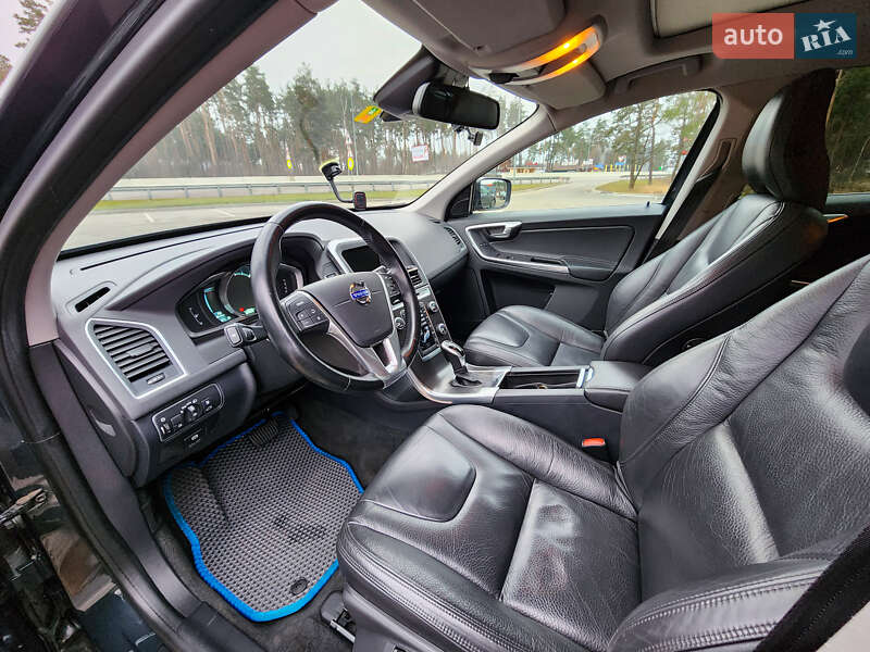 Внедорожник / Кроссовер Volvo XC60 2013 в Василькове