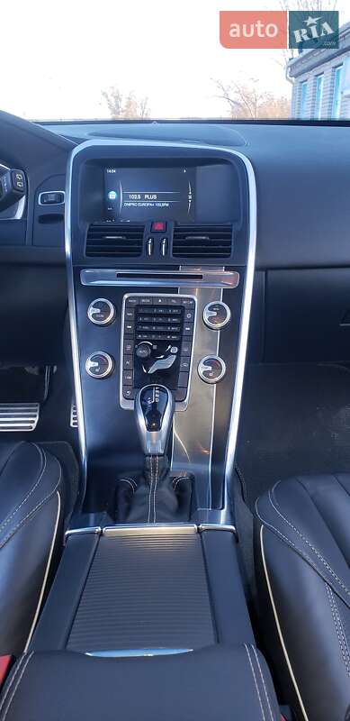 Внедорожник / Кроссовер Volvo XC60 2016 в Днепре фото 13 Внедорожник / Кроссовер Volvo XC60 2016 в Днепре