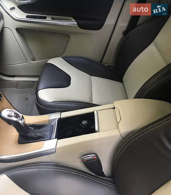 Внедорожник / Кроссовер Volvo XC60 2013 в Харькове