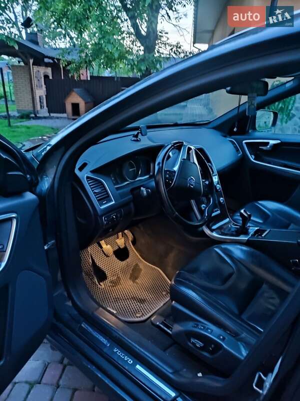 Внедорожник / Кроссовер Volvo XC60 2013 в Львове