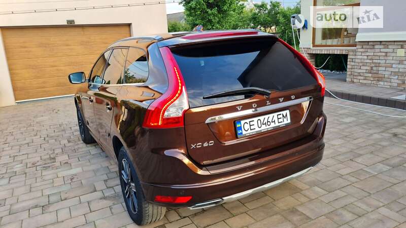 Внедорожник / Кроссовер Volvo XC60 2017 в Черновцах