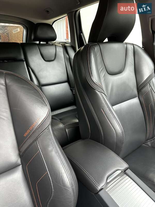 Внедорожник / Кроссовер Volvo XC60 2015 в Киеве