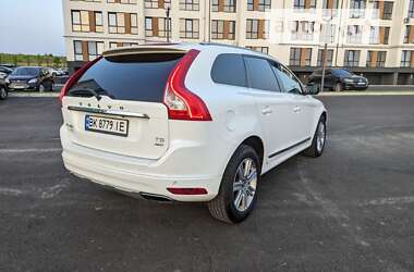 Внедорожник / Кроссовер Volvo XC60 2016 в 