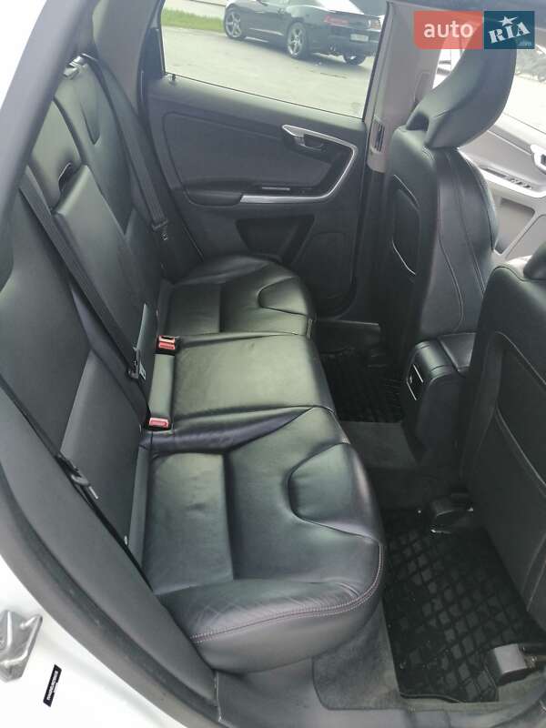 Внедорожник / Кроссовер Volvo XC60 2017 в Белой Церкви