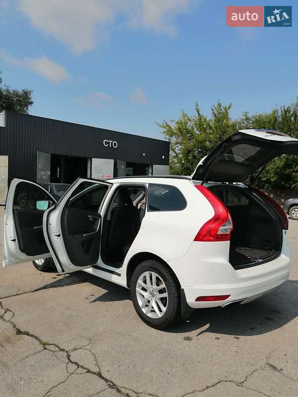 Внедорожник / Кроссовер Volvo XC60 2017 в Белой Церкви