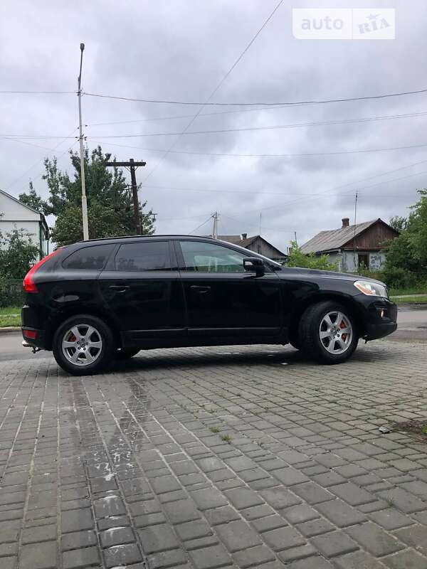 Внедорожник / Кроссовер Volvo XC60 2010 в Луцке