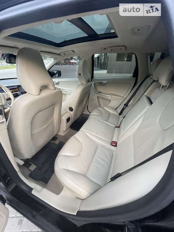 Позашляховик / Кросовер Volvo XC60 2011 в Рівному