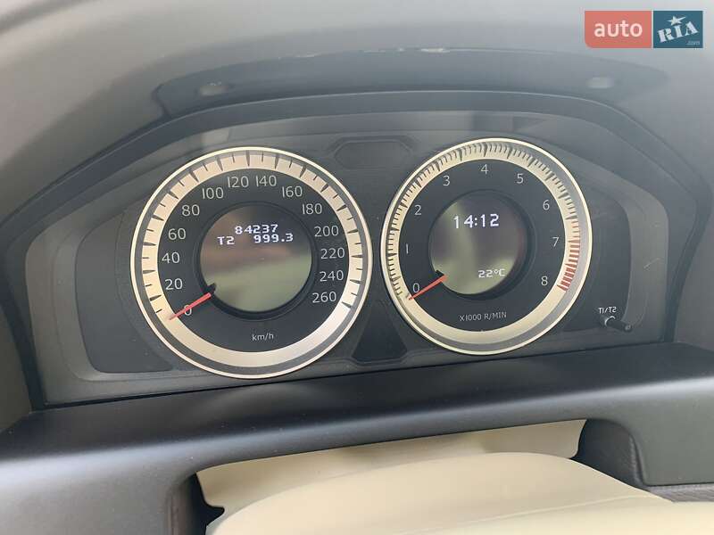 Позашляховик / Кросовер Volvo XC60 2013 в Ужгороді фото 3 Позашляховик / Кросовер Volvo XC60 2013 в Ужгороді