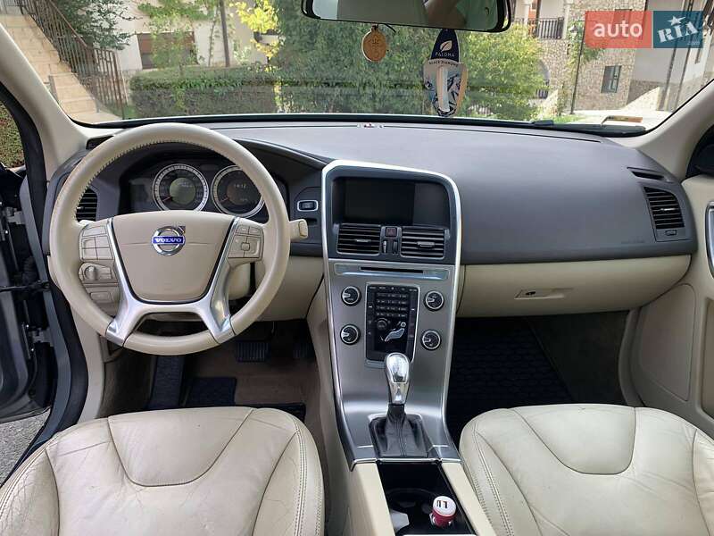 Позашляховик / Кросовер Volvo XC60 2013 в Ужгороді фото 4 Позашляховик / Кросовер Volvo XC60 2013 в Ужгороді