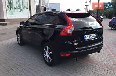 Внедорожник / Кроссовер Volvo XC60 2012 в 