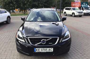 Внедорожник / Кроссовер Volvo XC60 2012 в 