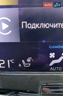 Внедорожник / Кроссовер Volvo XC60 2017 в 