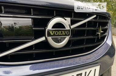 Внедорожник / Кроссовер Volvo XC60 2014 в 