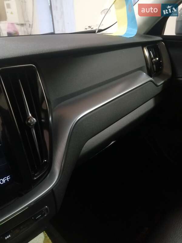 Внедорожник / Кроссовер Volvo XC60 2018 в Днепре
