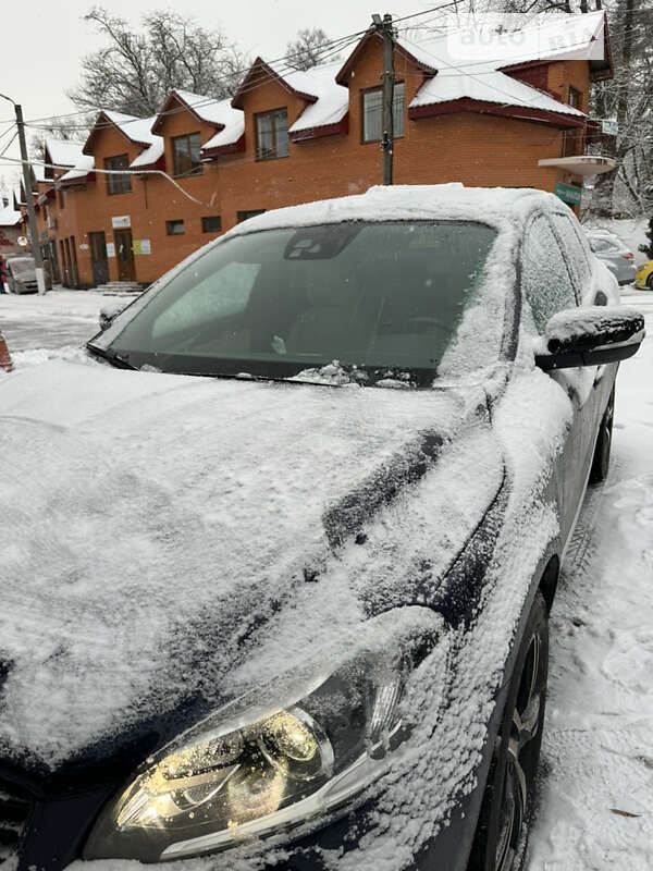 Внедорожник / Кроссовер Volvo XC60 2014 в Киеве