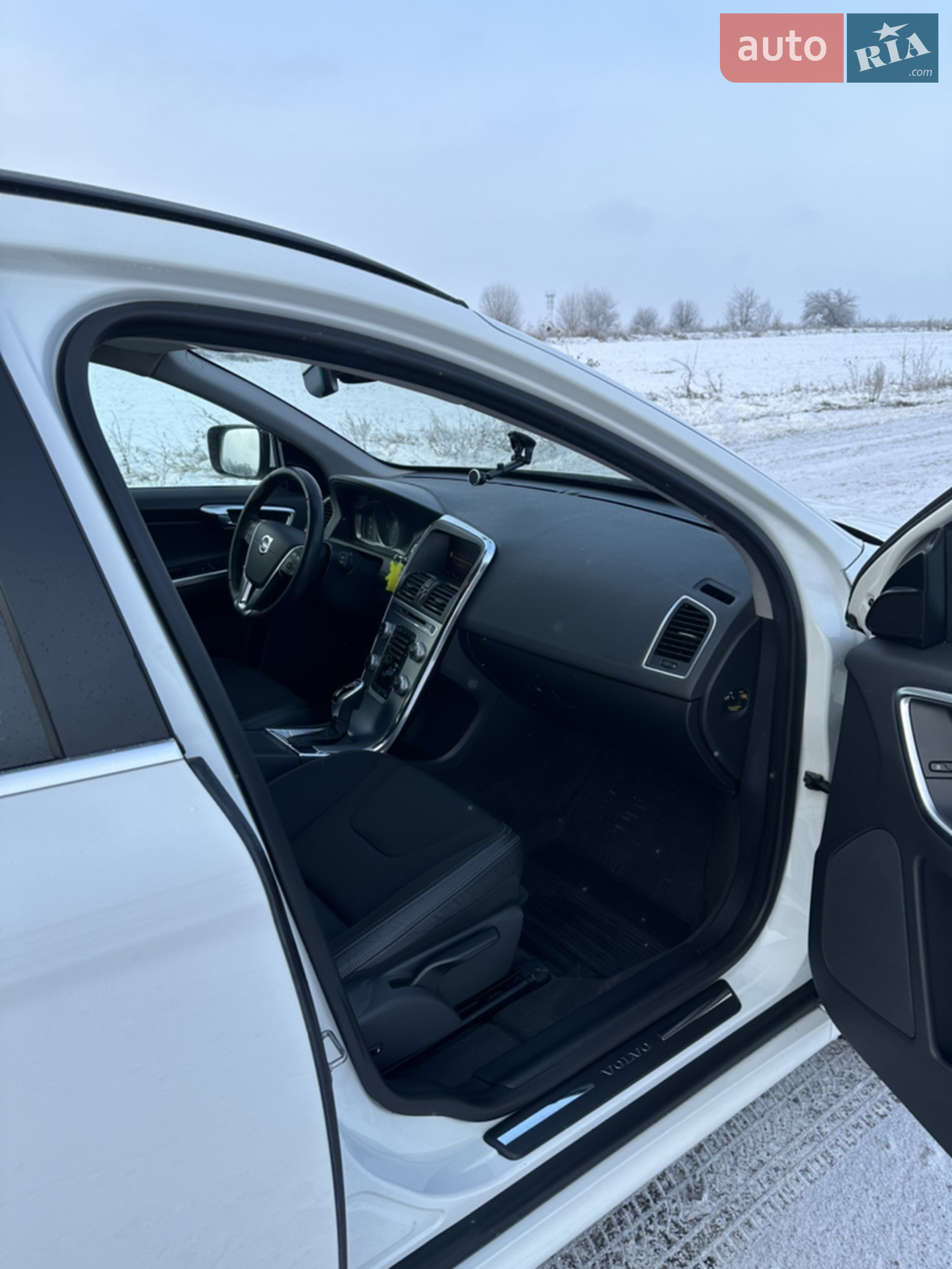 2017 Volvo XC60 - мініатюра 7