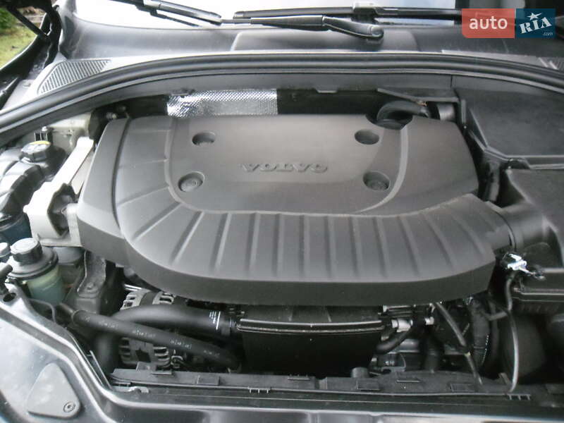 Внедорожник / Кроссовер Volvo XC60 2017 в Львове