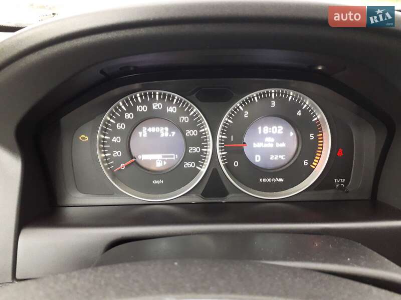 Внедорожник / Кроссовер Volvo XC60 2012 в Черновцах